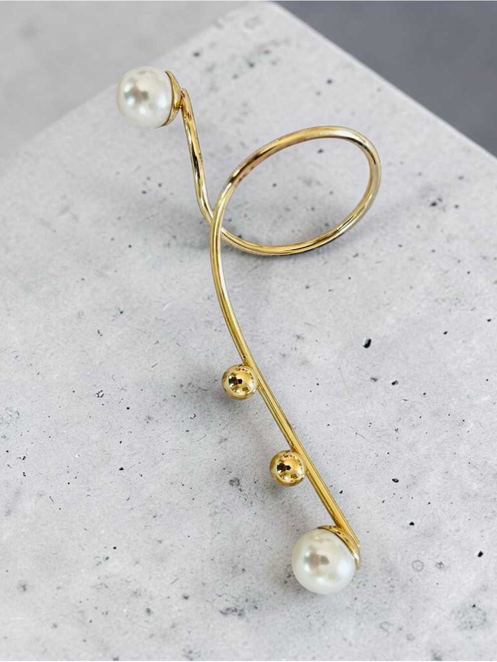 Gold Pearl Spiral ring